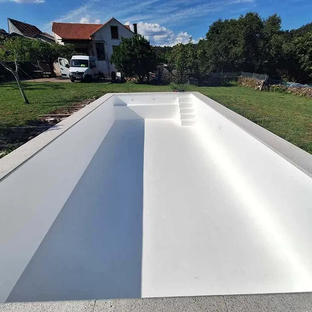 piscina nueva 